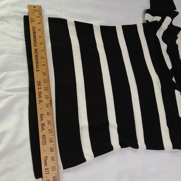 Van Heusen M long-sleeved  Black & White Stripe Tunic sweater light-weight - Picture 4 of 12